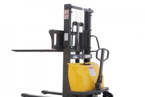 半電動平衡重堆高車操作培訓視頻！