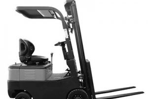 夏秋換季全自動電動叉車如何保養(yǎng)？