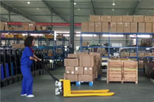 步行式半電動(dòng)搬運(yùn)車的電池如何使用及維護(hù)？