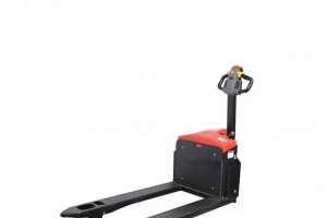 小型電動搬運車廠家叉車托盤選用注意什么