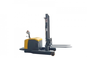 倉儲叉車廠家公司：叉車鉛酸電池?fù)p壞的因素