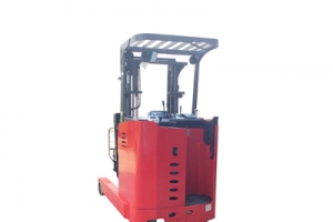 倉(cāng)儲(chǔ)叉車廠家公司不同的故障不同處理