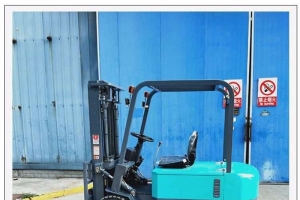 電動(dòng)叉車的無級(jí)變速控制系統(tǒng)是什么？