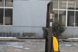 半電動堆高車的常見故障有哪些？