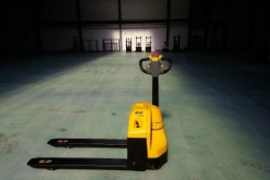 電動搬運車的轉向系統(tǒng)分為哪些類型？