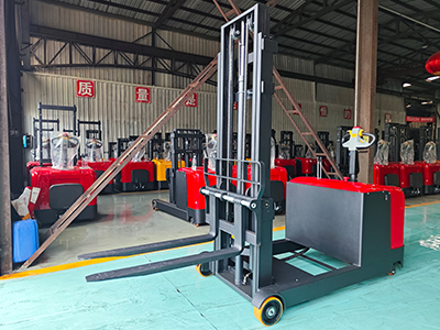 鋰電池平衡重式叉車