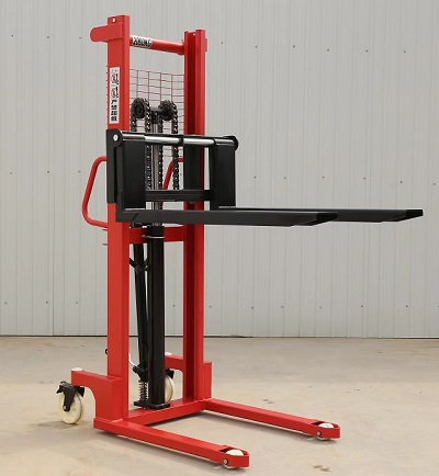 手動(dòng)堆高車