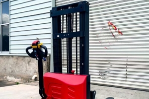 步行堆高車：物流搬運(yùn)的得力助手